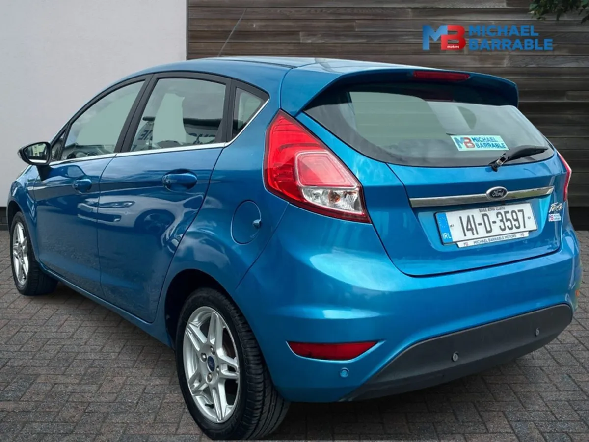 Ford Fiesta Titanium 1.25 60ps M5 4 MCA 4DR - Image 4