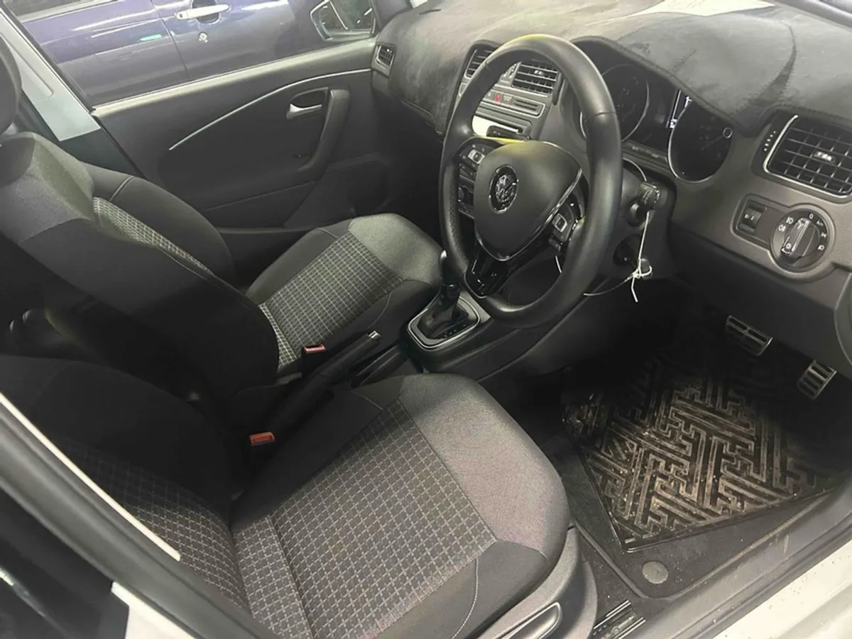 Volkswagen Polo 1.2 TSI Auto 5DR - Image 3