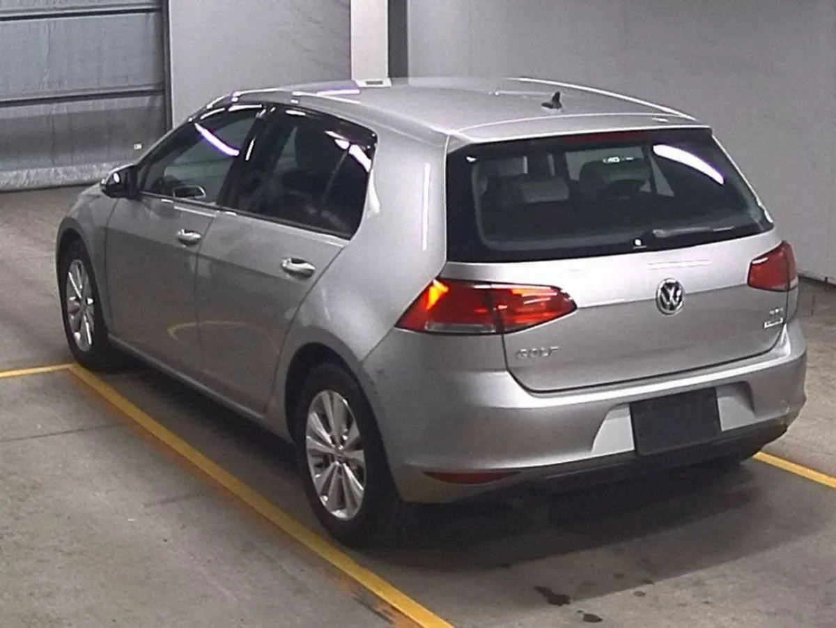 Volkswagen Golf 1.2 TSI Auto - Image 2