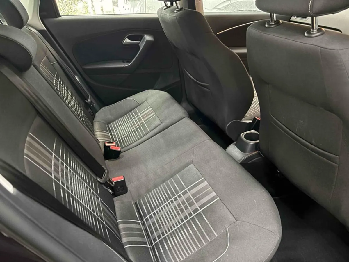 Volkswagen Polo 1.2 TSI Auto - Image 4
