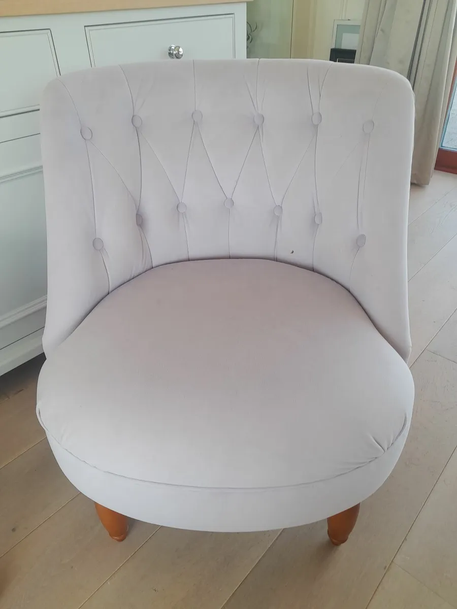 Laura Ashley Polly Accent chair - Image 4