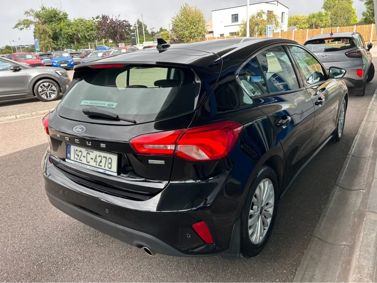 Ford Focus Titanium 1.0 Ecoboost 12 125 4DR - Image 4