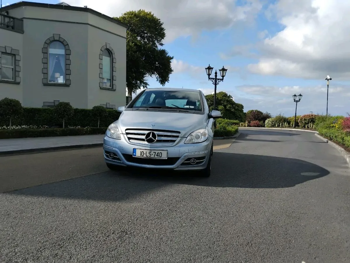 Mercedes 2010 Automatic - Image 3