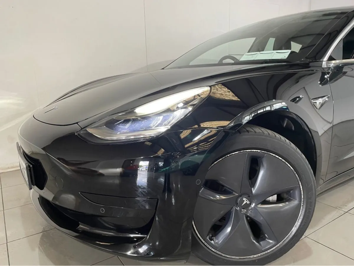 Tesla Model 3 Standard Range Plus RWD Low Mileage - Image 4