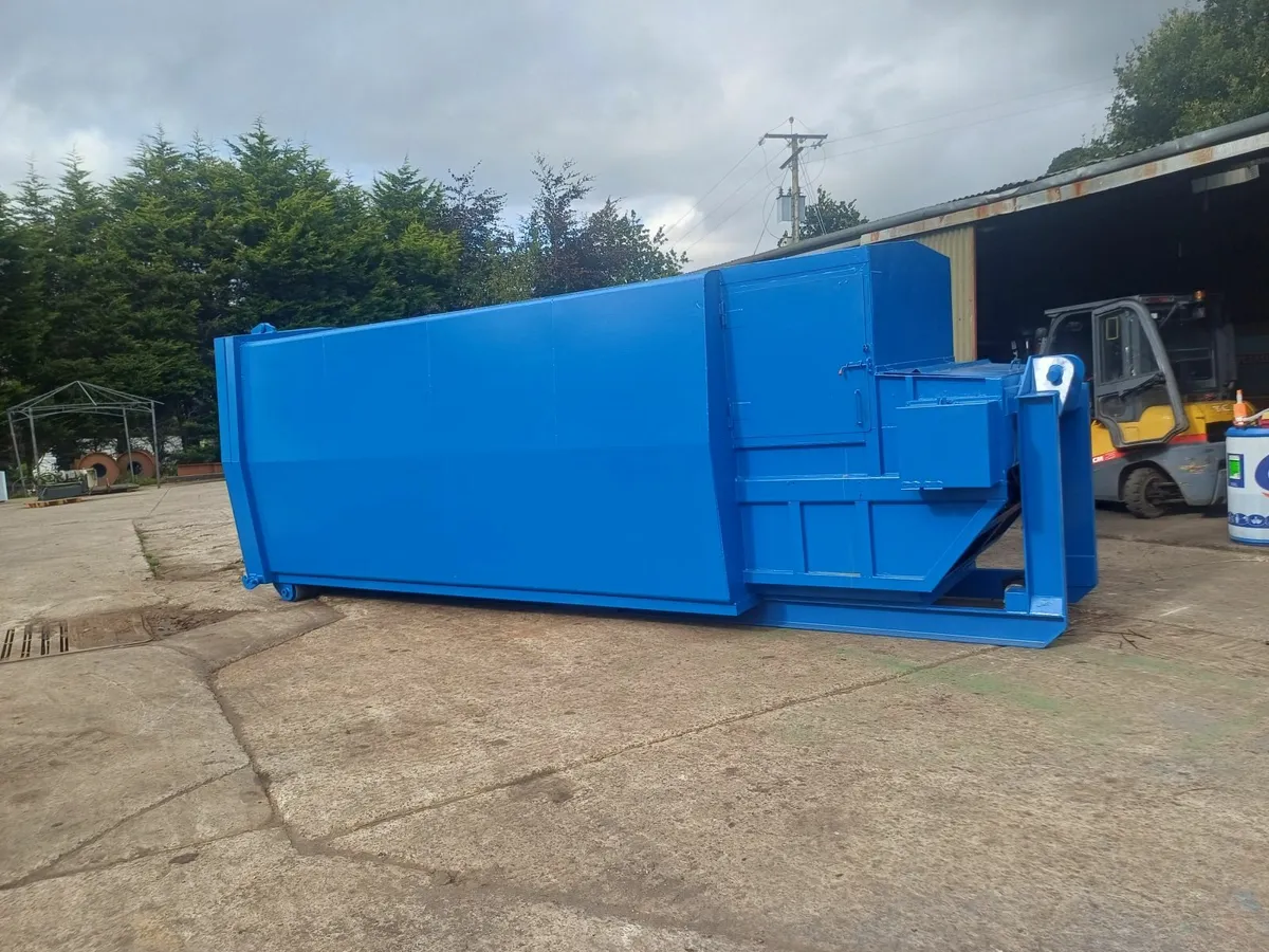 Waste compactor - Image 1