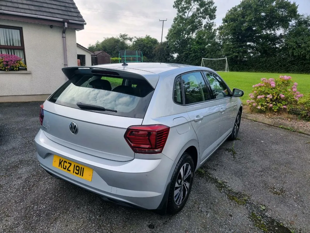 Volkswagen polo - Image 4