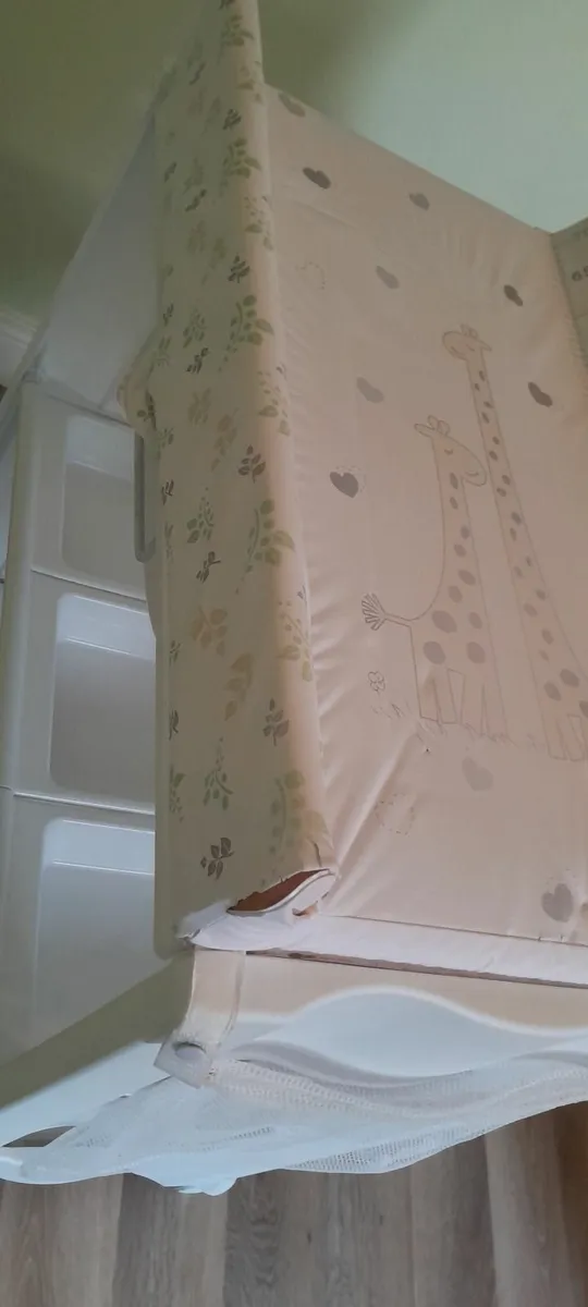 Baby changing unit - Image 3