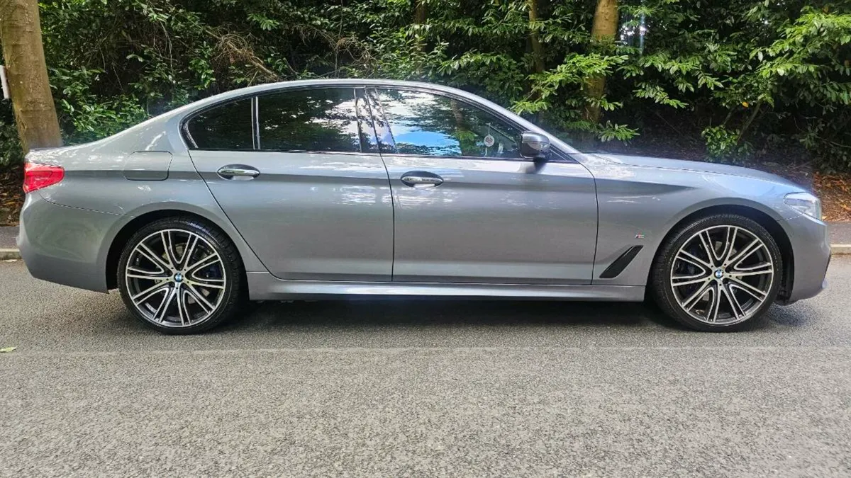 /// 2018 BMW 530 E M SPORT /// - Image 1