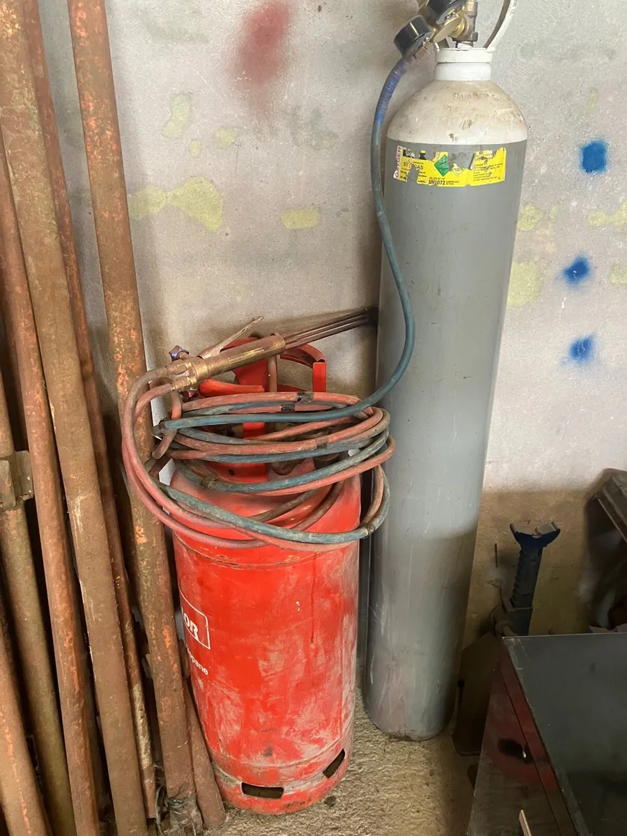Garage clearance - Image 2