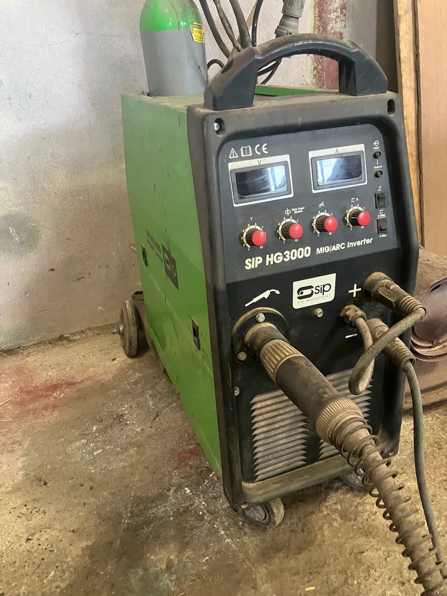 Garage clearance - Image 1