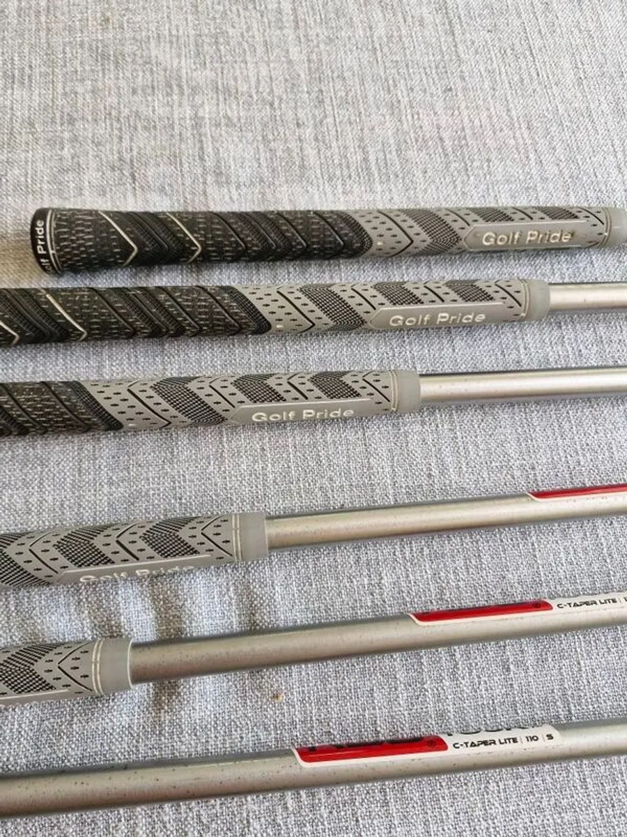 mizuno JPX921 irons - Image 2