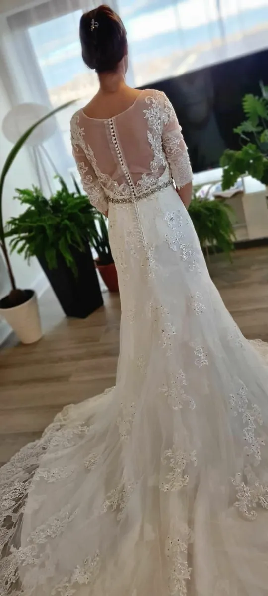 Wedding dress - Image 3