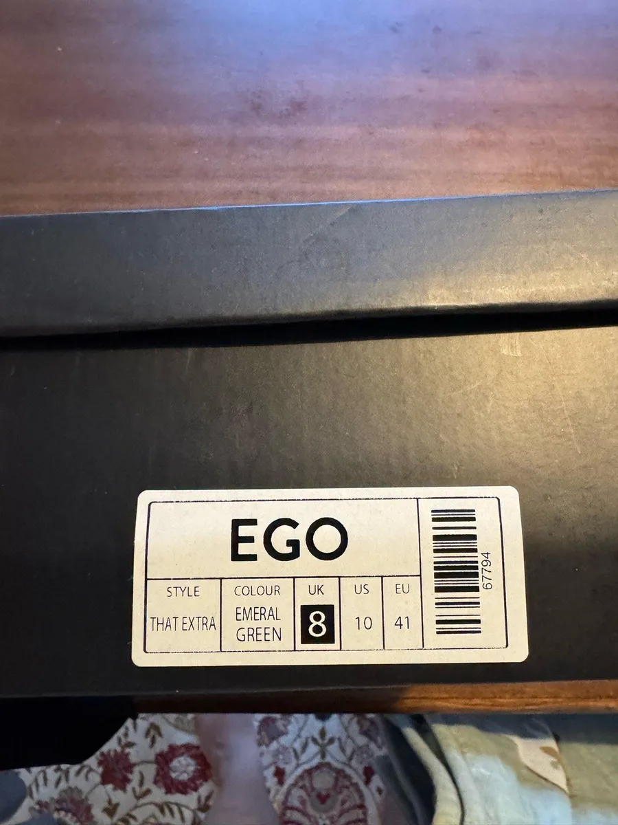 High heeled shoes, never been worn - Image 3