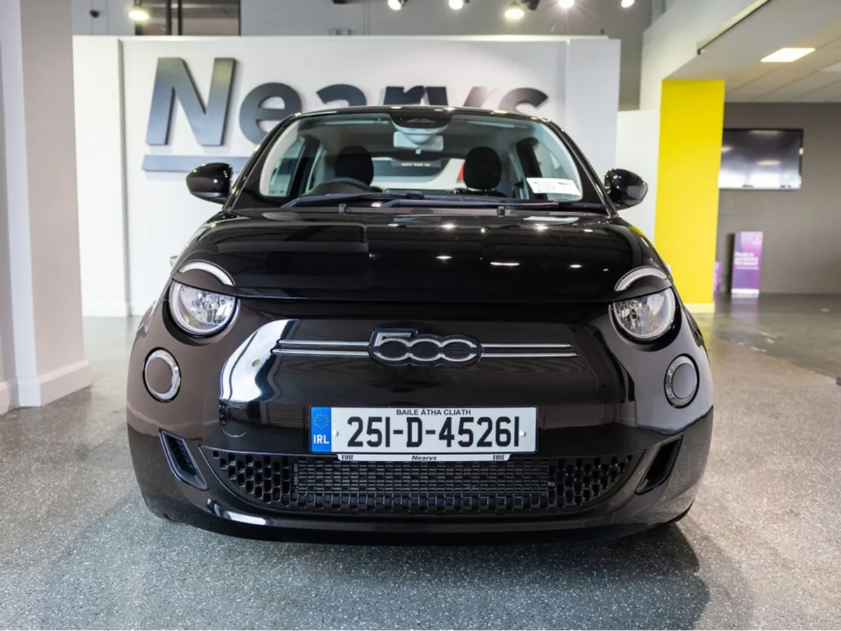 Fiat 500e Icon 42kwh 3DR Auto - Image 2