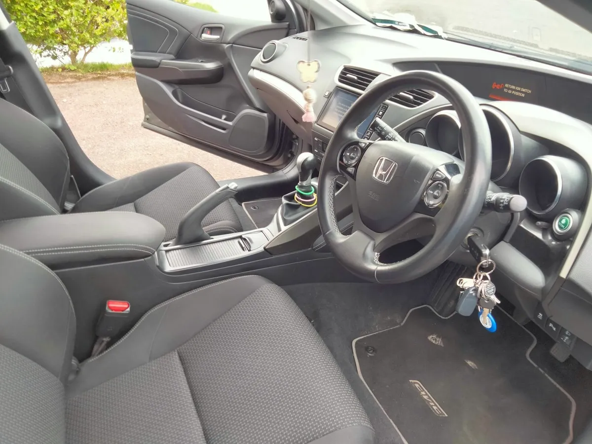Honda Civic 2016 - Image 3