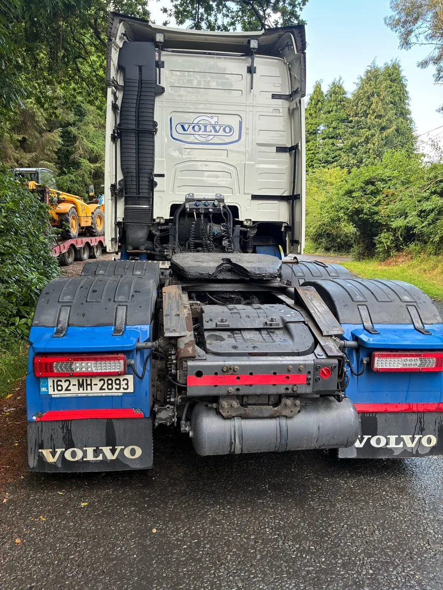 Truck - Image 4