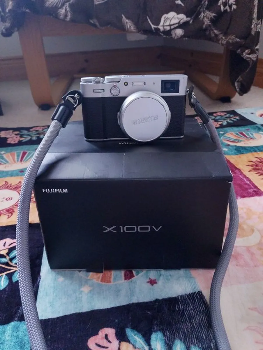 FujiFilm X100V - Image 1
