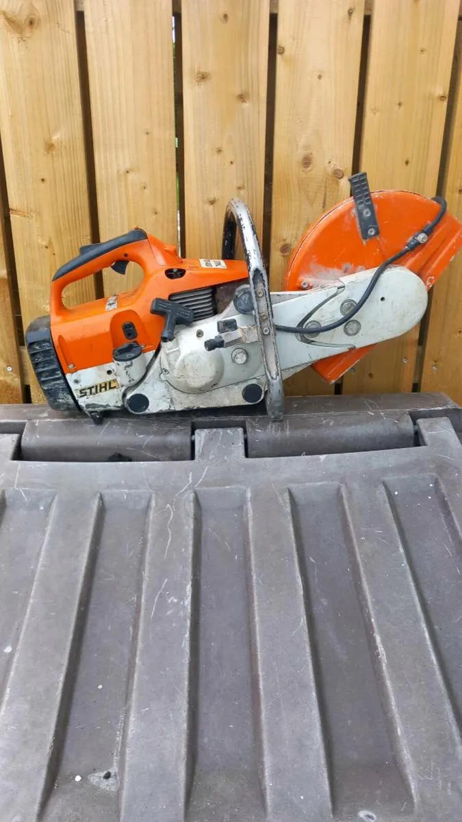 Stihl ts400 con saw - Image 1