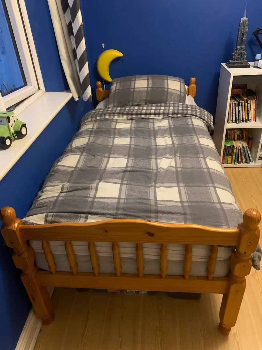 Single beds with mattress
