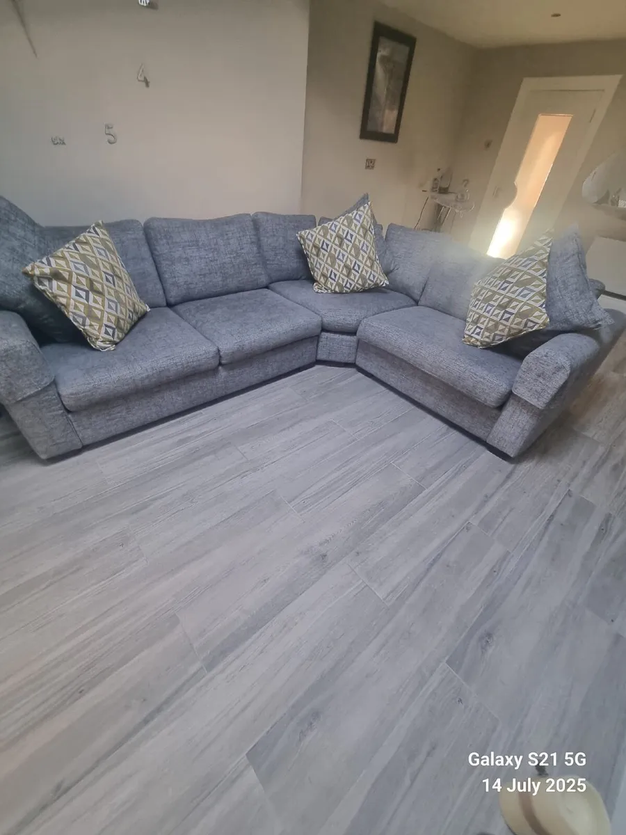 Corner sofa - Image 2