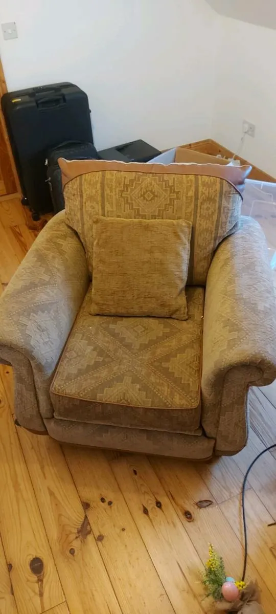 Couch 2+1+1 - Image 3