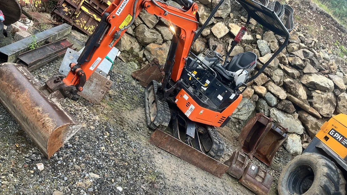 Hitachi 19u/ Jab breaker - Image 3