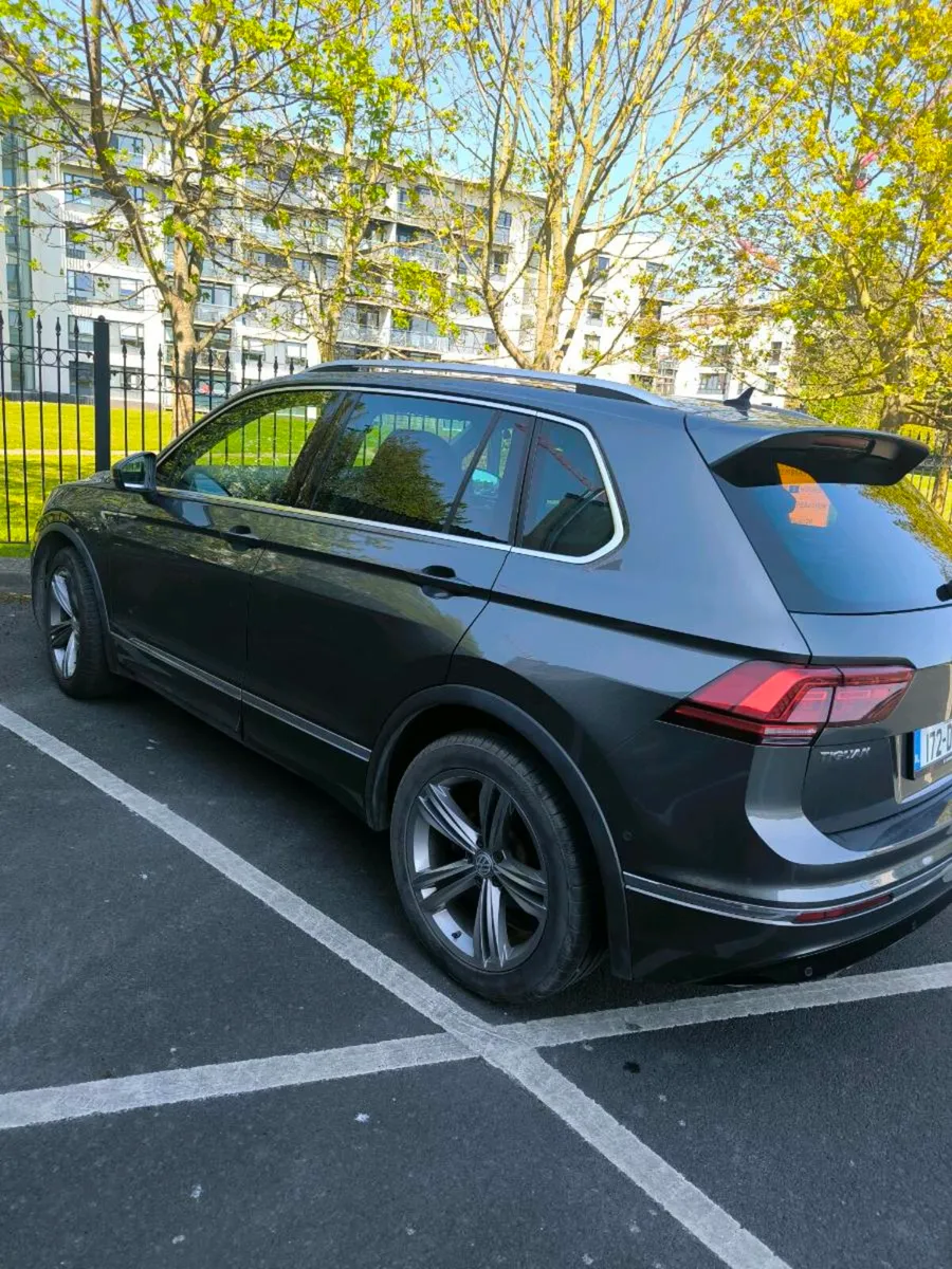 Volkswagen Tiguan 2.0 R line - Image 2