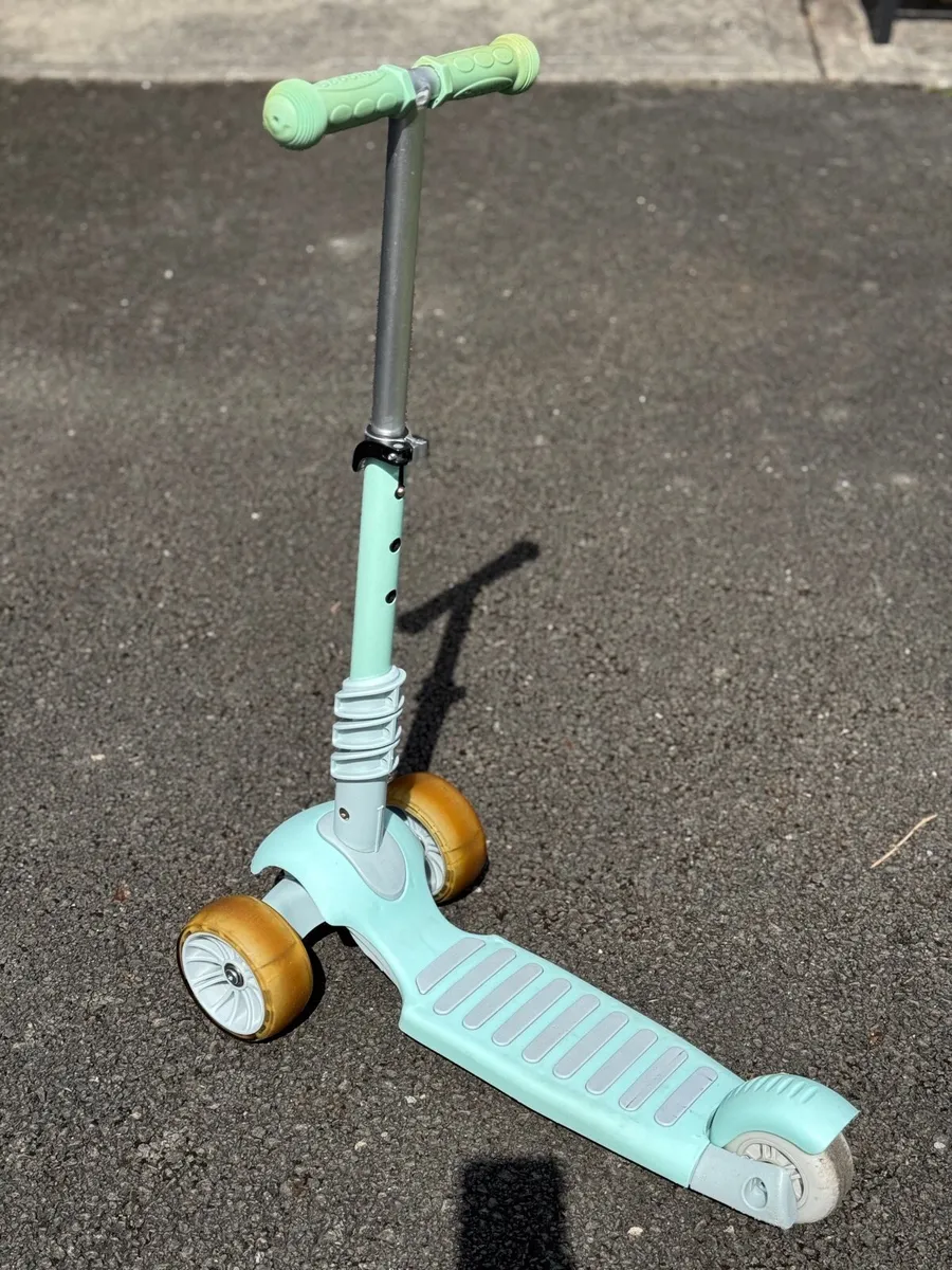 Scooter - Image 4