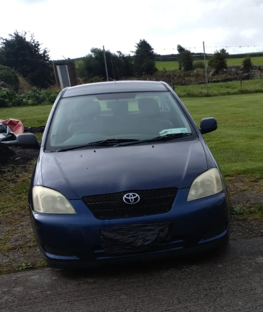 04 Toyota Corolla for parts - Automatic - Image 1