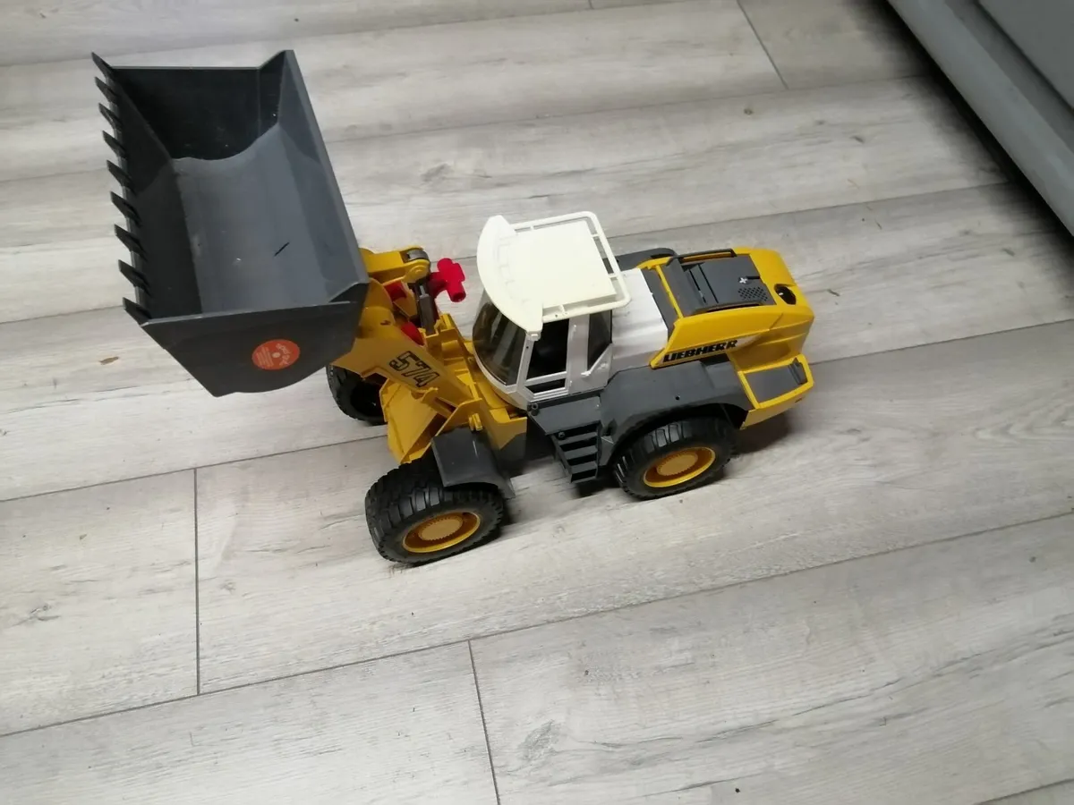 Bruder Toys loader - Image 2
