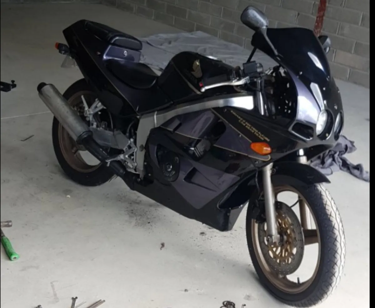 Honda CBR 250 - Image 3