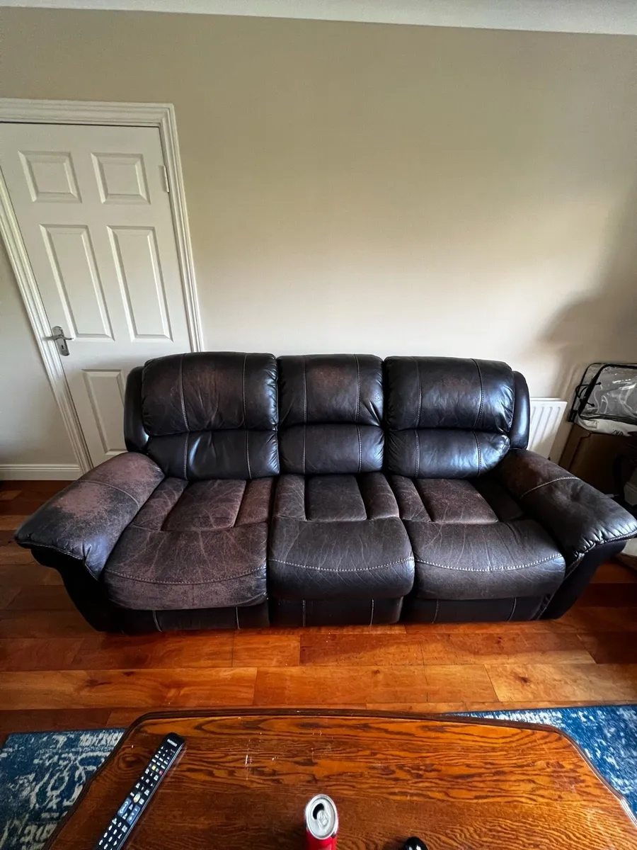 three sofas - Image 3
