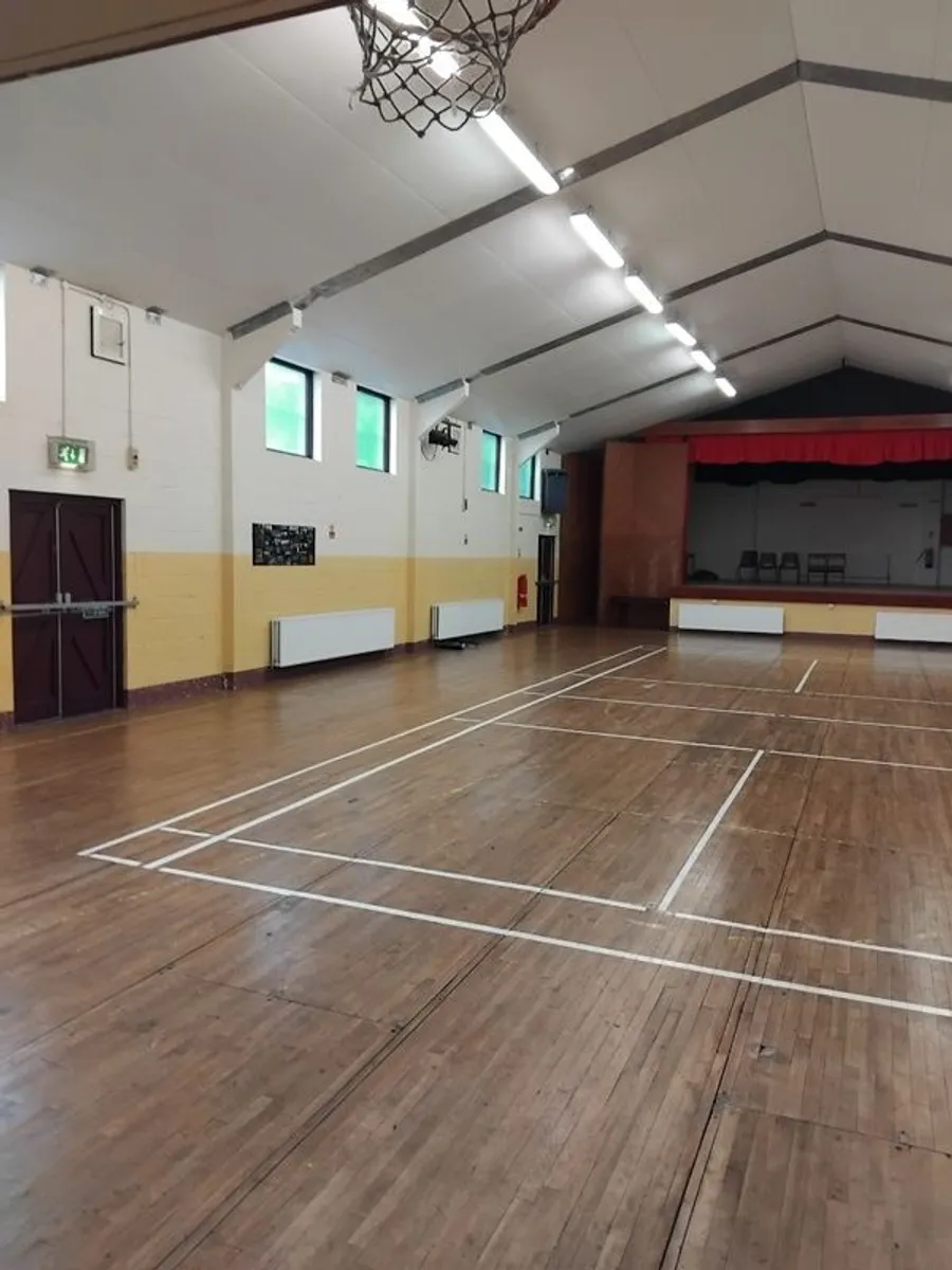 Wood floor - Image 2