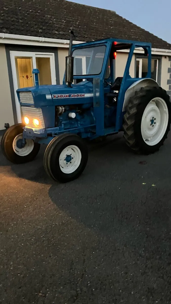 Ford 4000 - Image 1