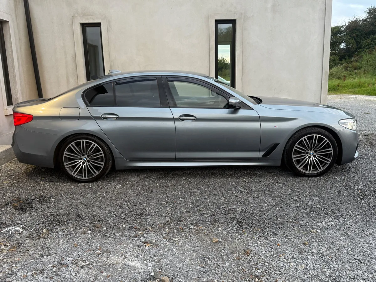 2017 BMW 5-Series G30 M-Sport Pro - Image 3