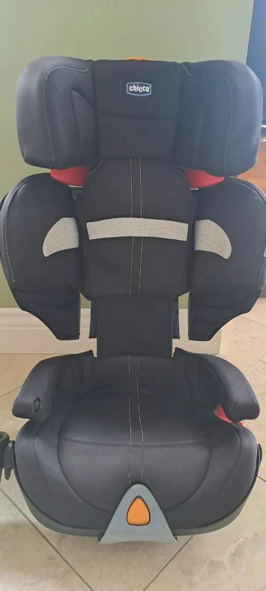 Chicco Car Seat - Image 2