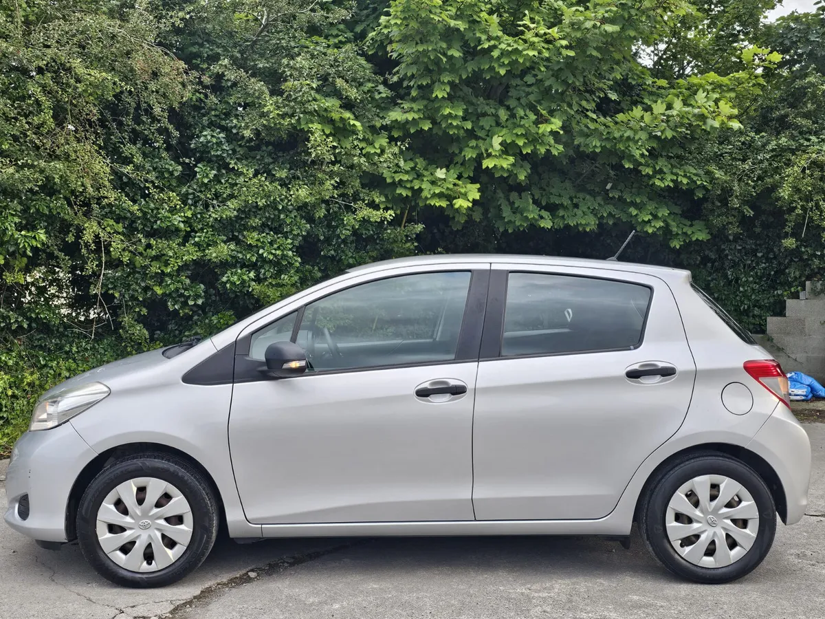Toyota Yaris 2014 1l petrol nct&tax  €6900 - Image 4