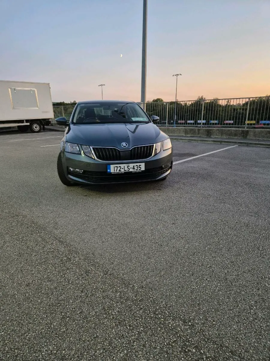 2017 (172) Skoda Octavia 1.0 TSI 115hp 4dr - Image 2