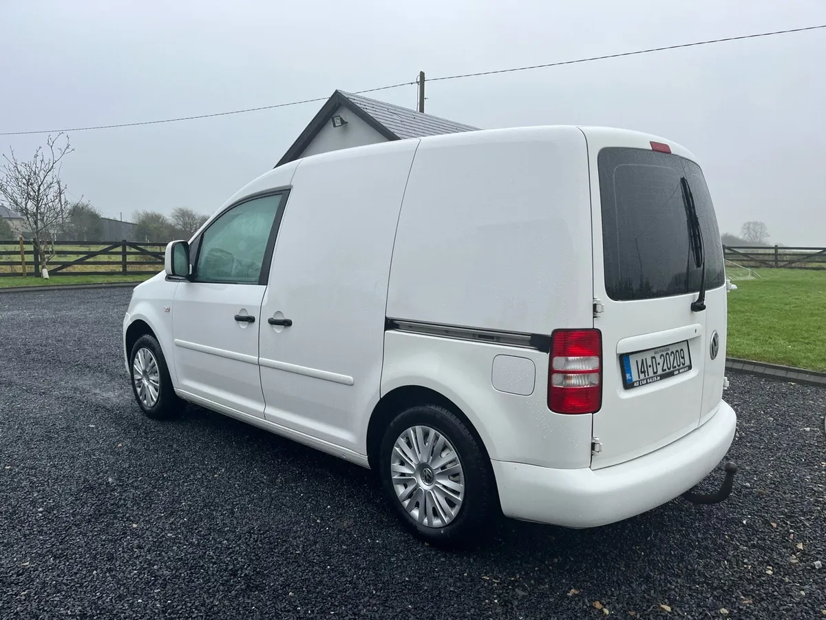 Volkswagen caddy 1.6 ( Needs engine, read ad) - Image 3