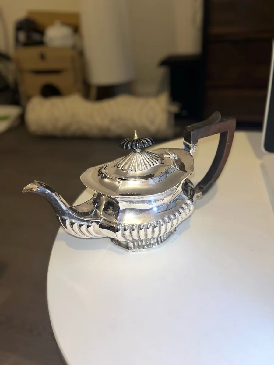 Silver tea pot - Image 4