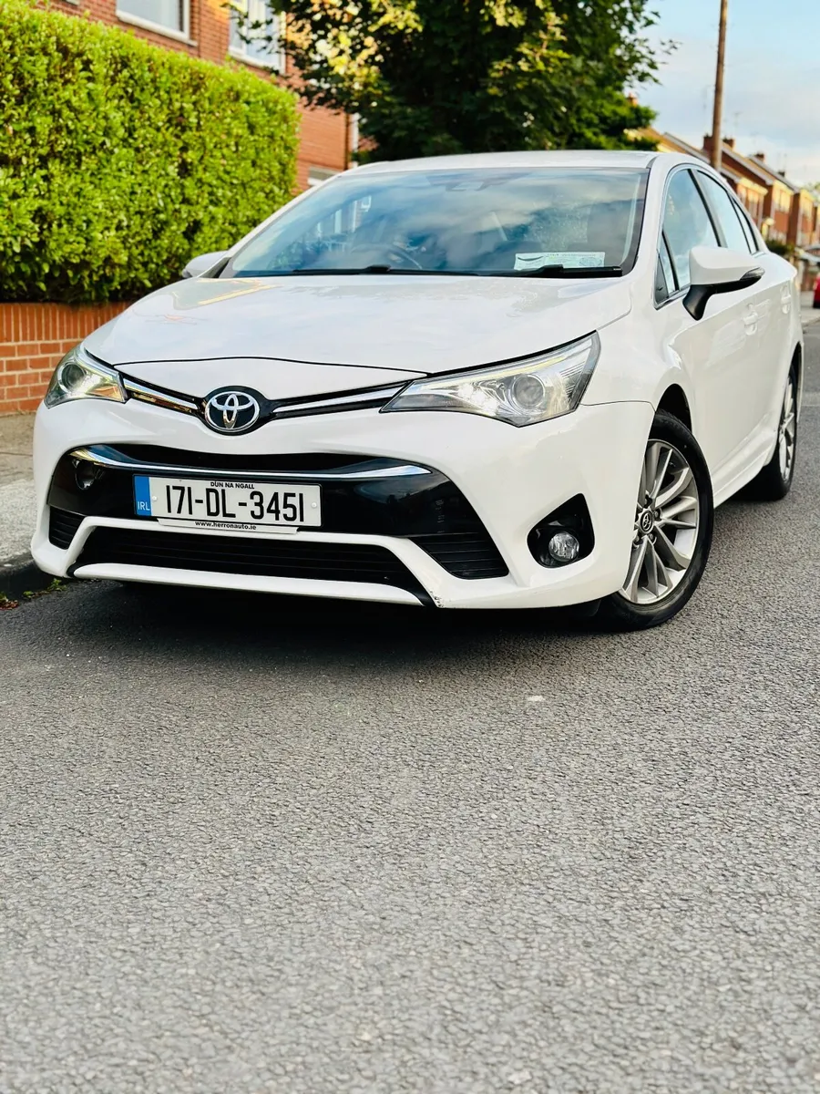 Toyota Avensis 2017 business edition  1.6 - Image 1