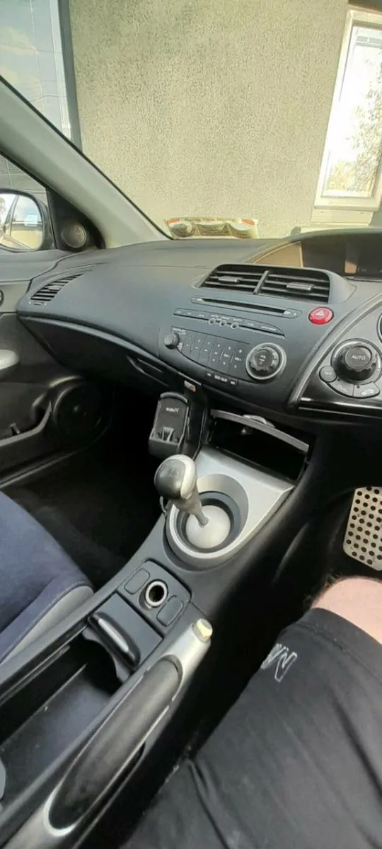 Honda Civic - Image 4