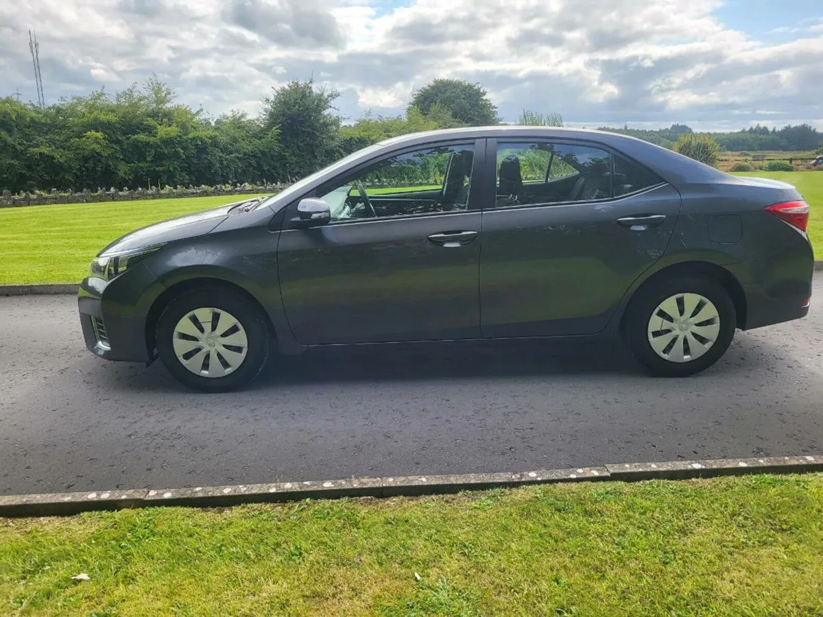 Toyota corolla  1.3 petrol. NCT 5/26. - Image 4