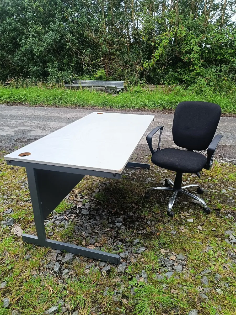 Study/office desk and chair - Image 2