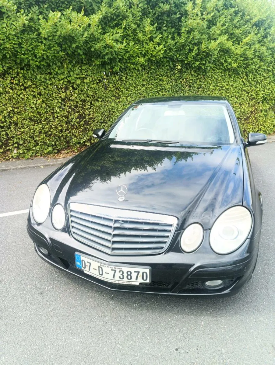 Mercedes E200 1.8 petrol 2007 Automatic - Image 1
