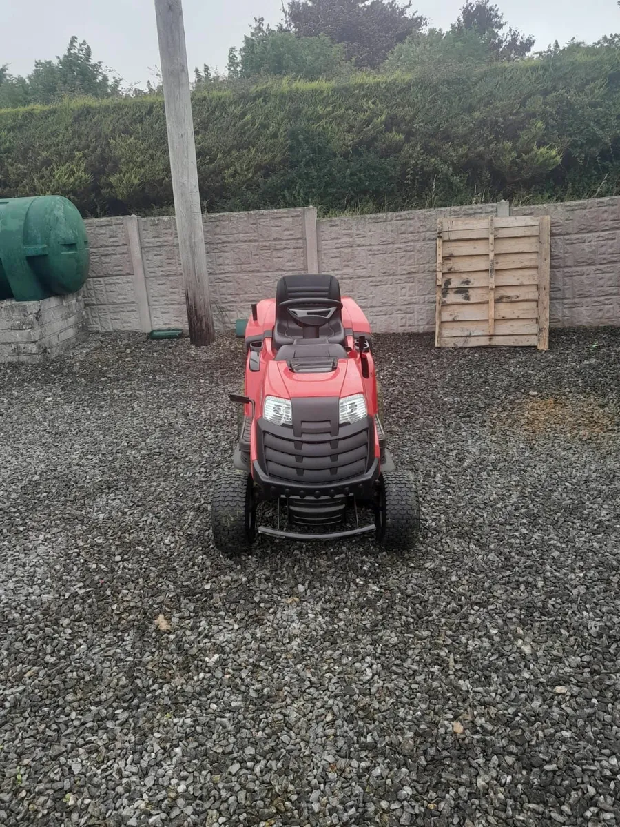 Ride on Lawnmower - Image 3