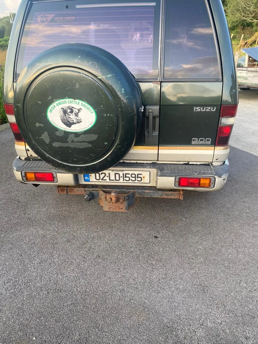 Isuzu Trooper 2002 - Image 3
