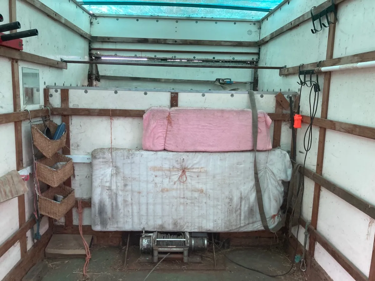 Horse lorry - Image 2