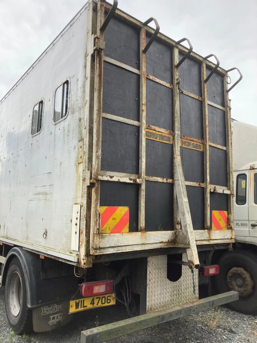 Horse lorry - Image 4