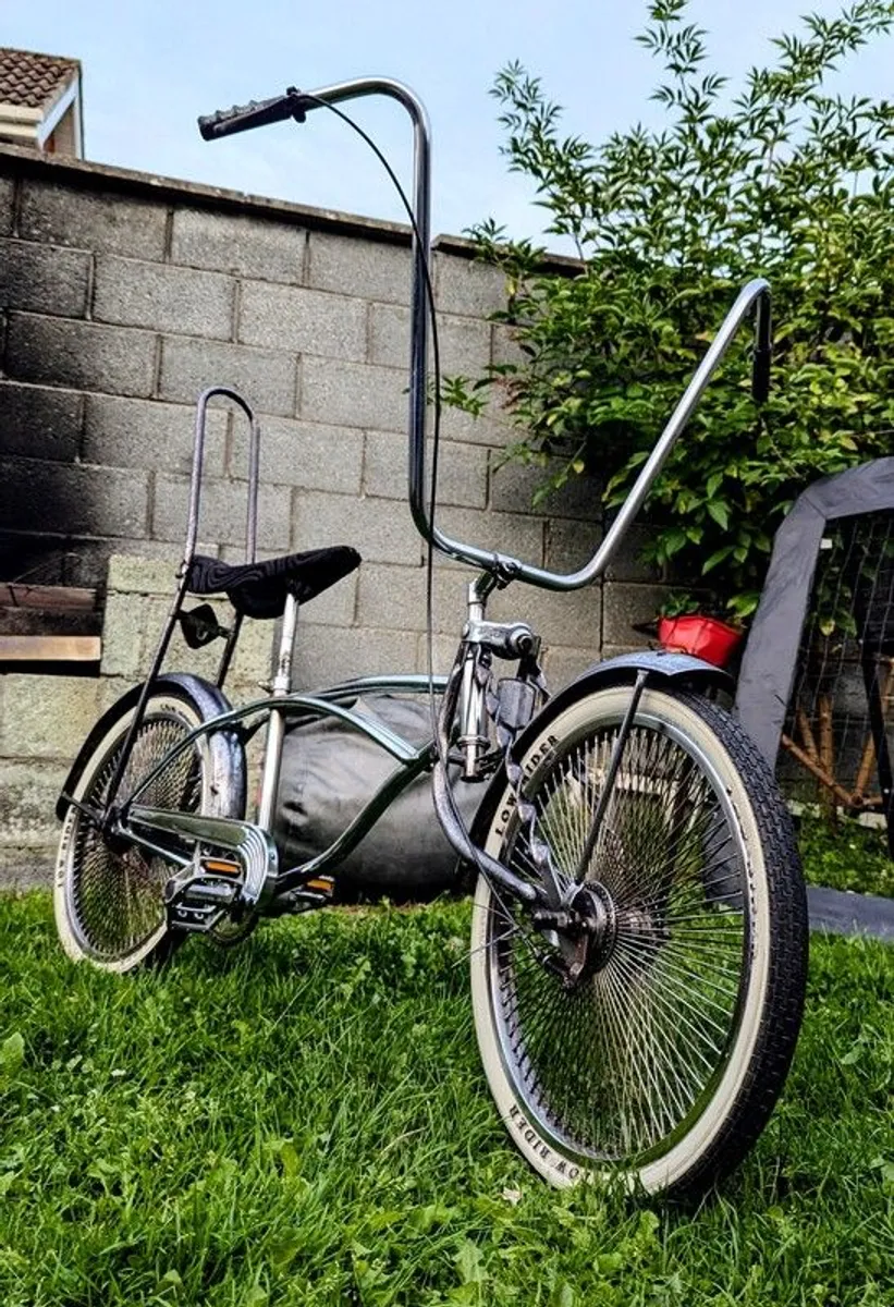 8 Ball Low Rider vintage bike - Image 1